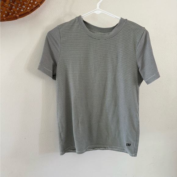 Albion Fit Tshirt - Picture 2 of 4